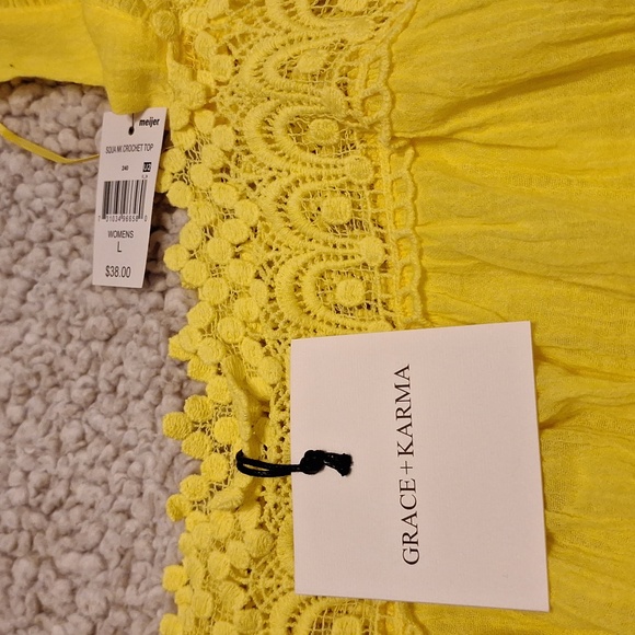 Yellow women's top - Picture 2 of 4